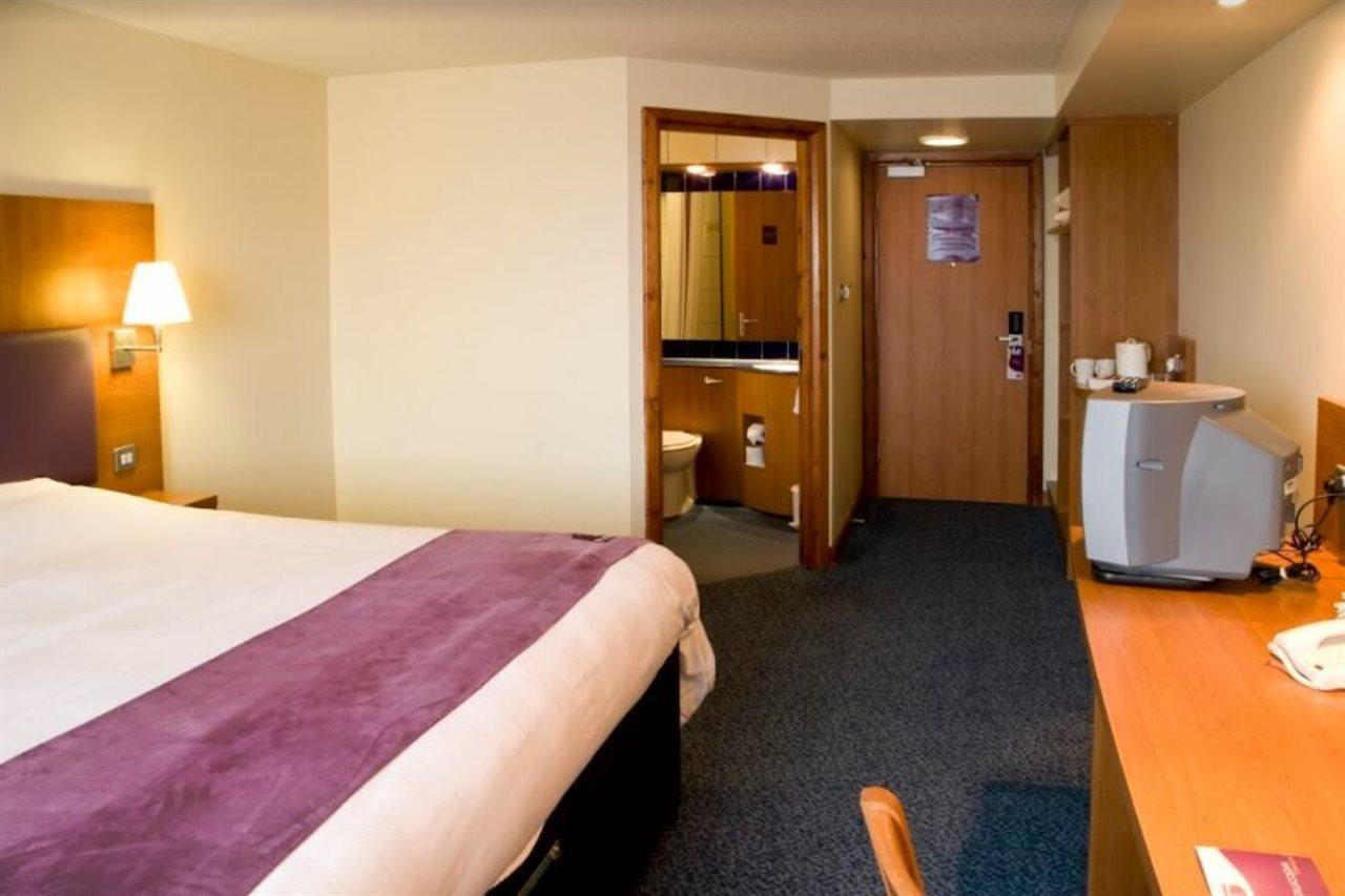 Premier Inn Stevenage Central Εξωτερικό φωτογραφία