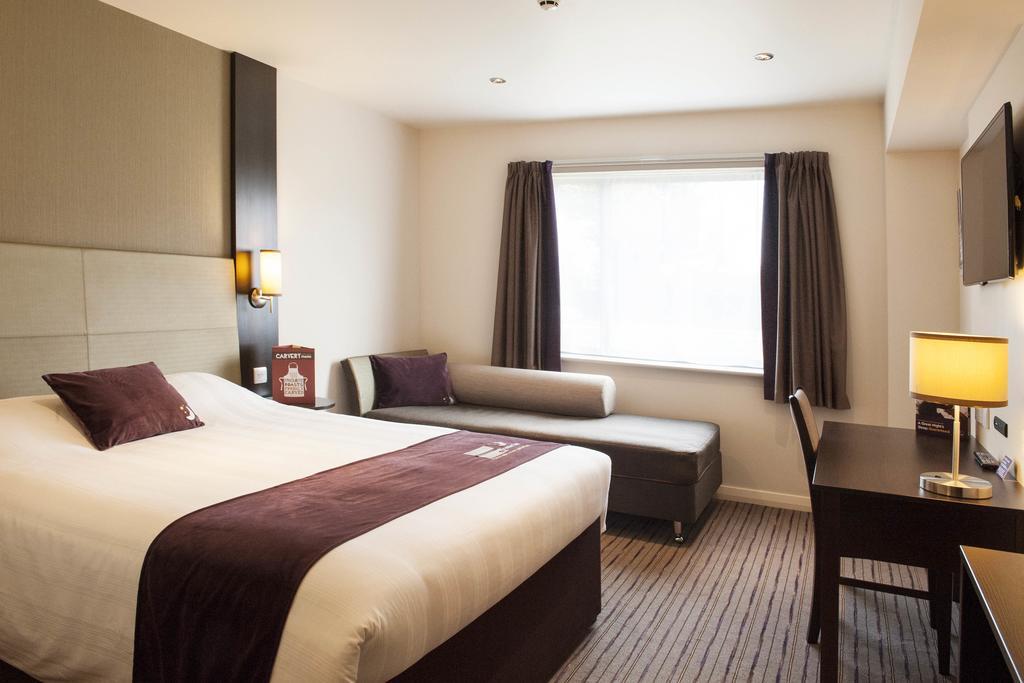 Premier Inn Stevenage Central Εξωτερικό φωτογραφία
