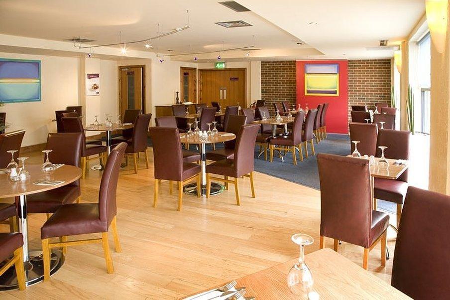 Premier Inn Stevenage Central Εξωτερικό φωτογραφία